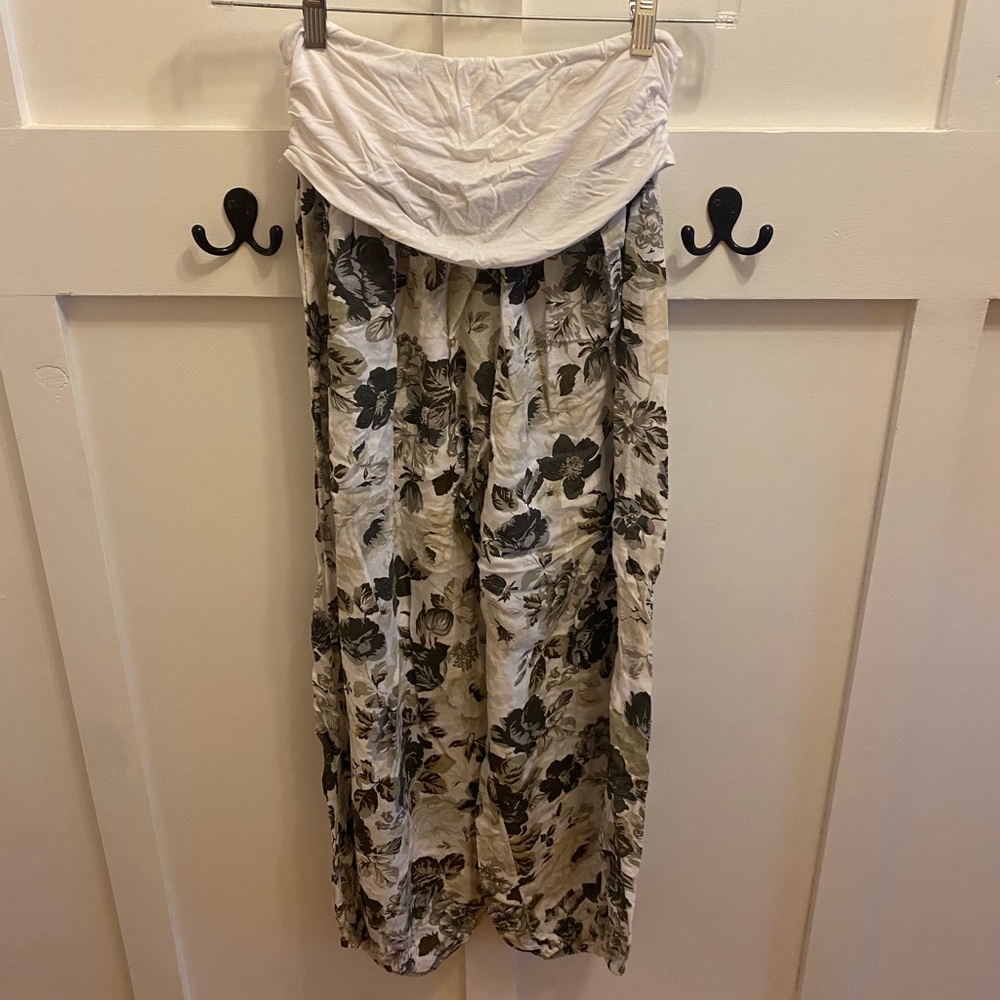 Black and white floral pant